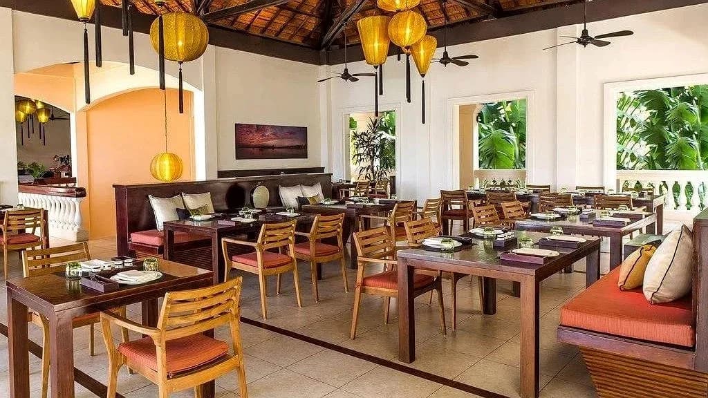 Ẩm thực ven sông Lanterns