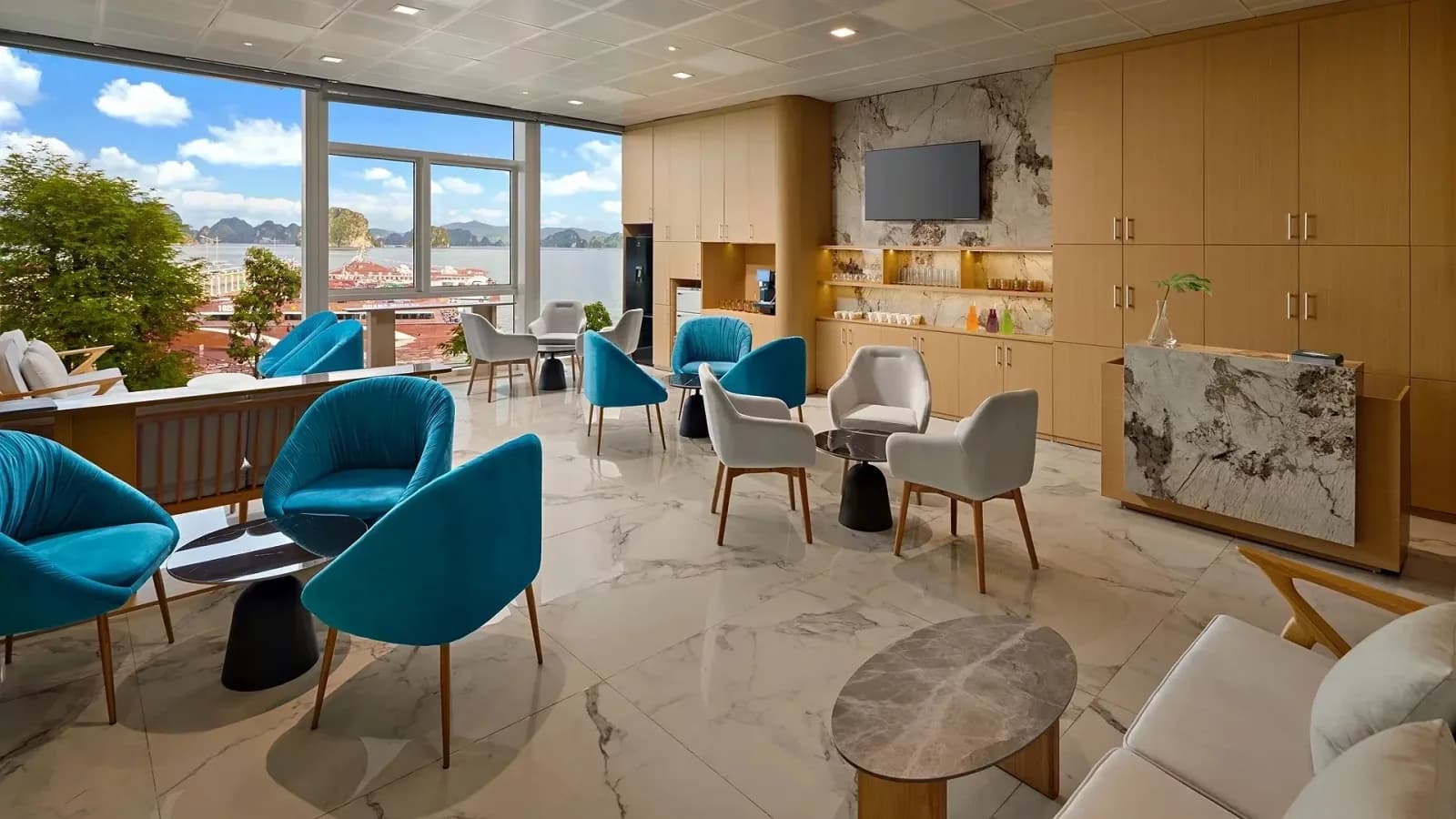 Port Lounge – cảng Ao Tiên