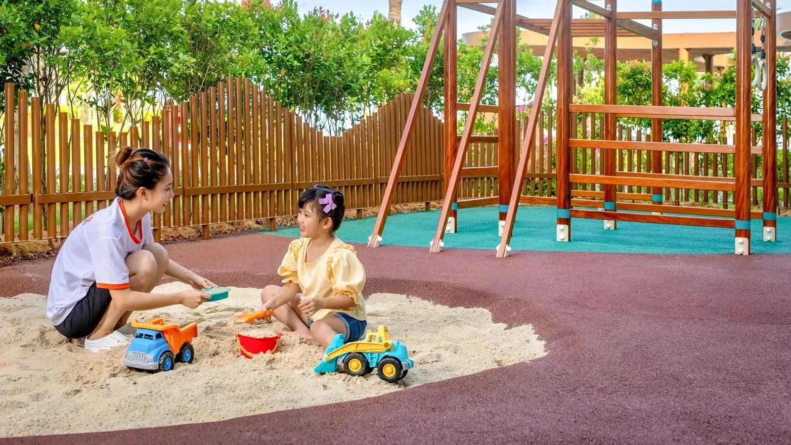 Sân chơi ngoài trời cho trẻ