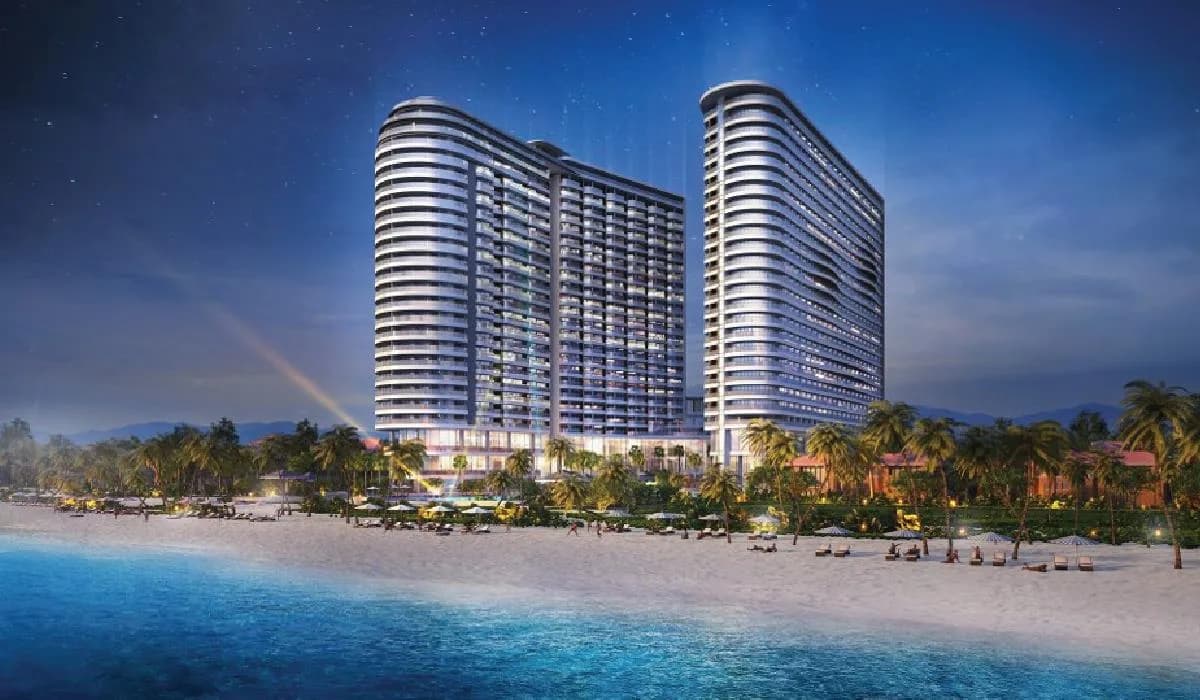Ariyana Beach Resort & Suites Danang