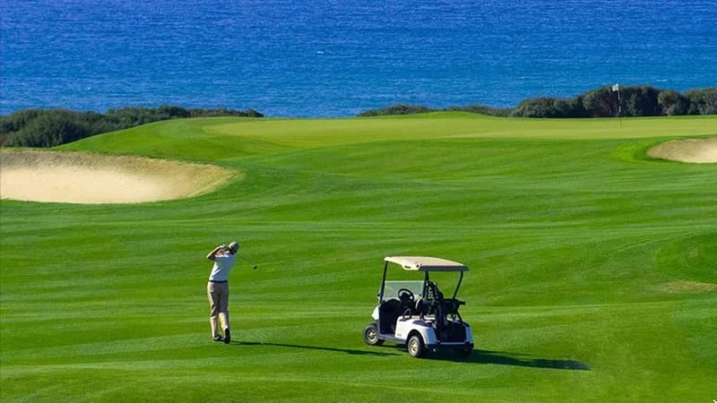 Golf bên bờ biển Cửa Lò