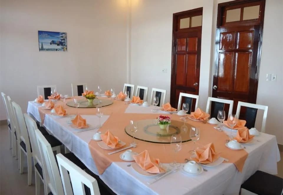 Sảnh tiệc & phòng ăn riêng