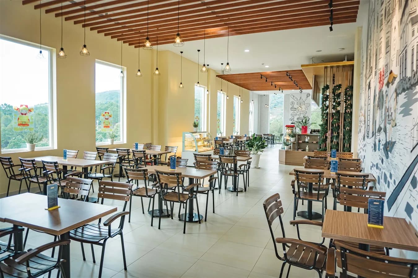 Food Court & Cafe
