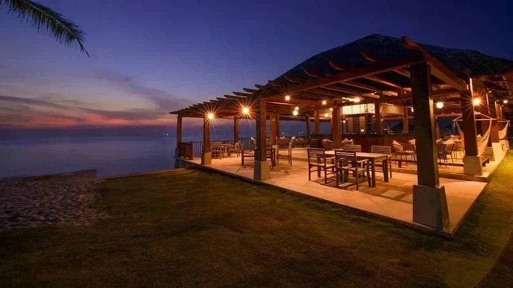 Sip & Heal Beach Bar