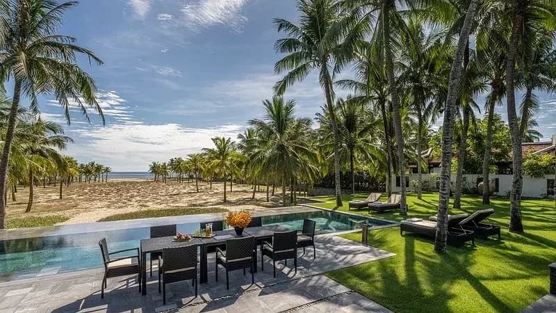 Ẩm thực bên bờ biển