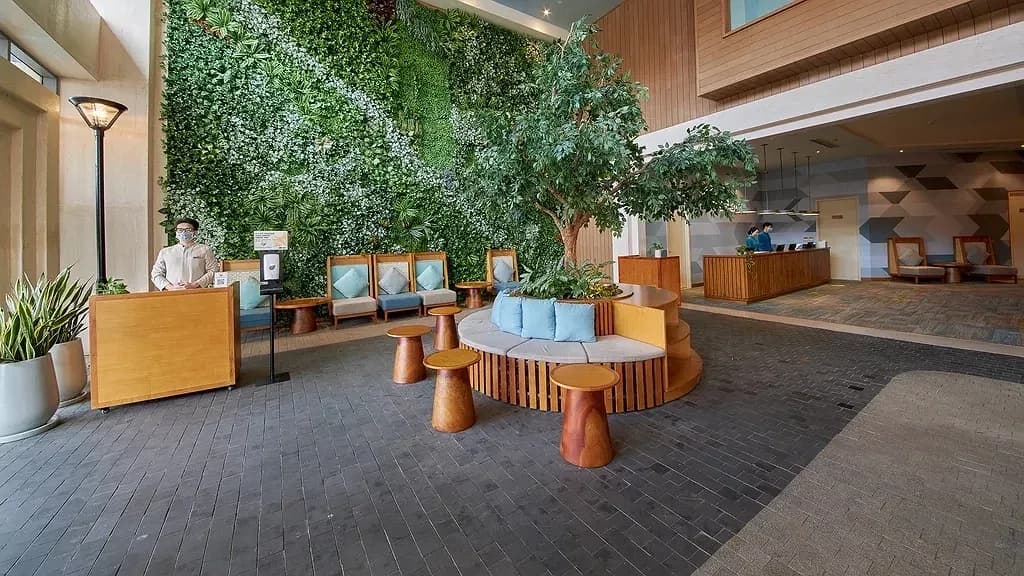 Sảnh vườn xanh & lounge