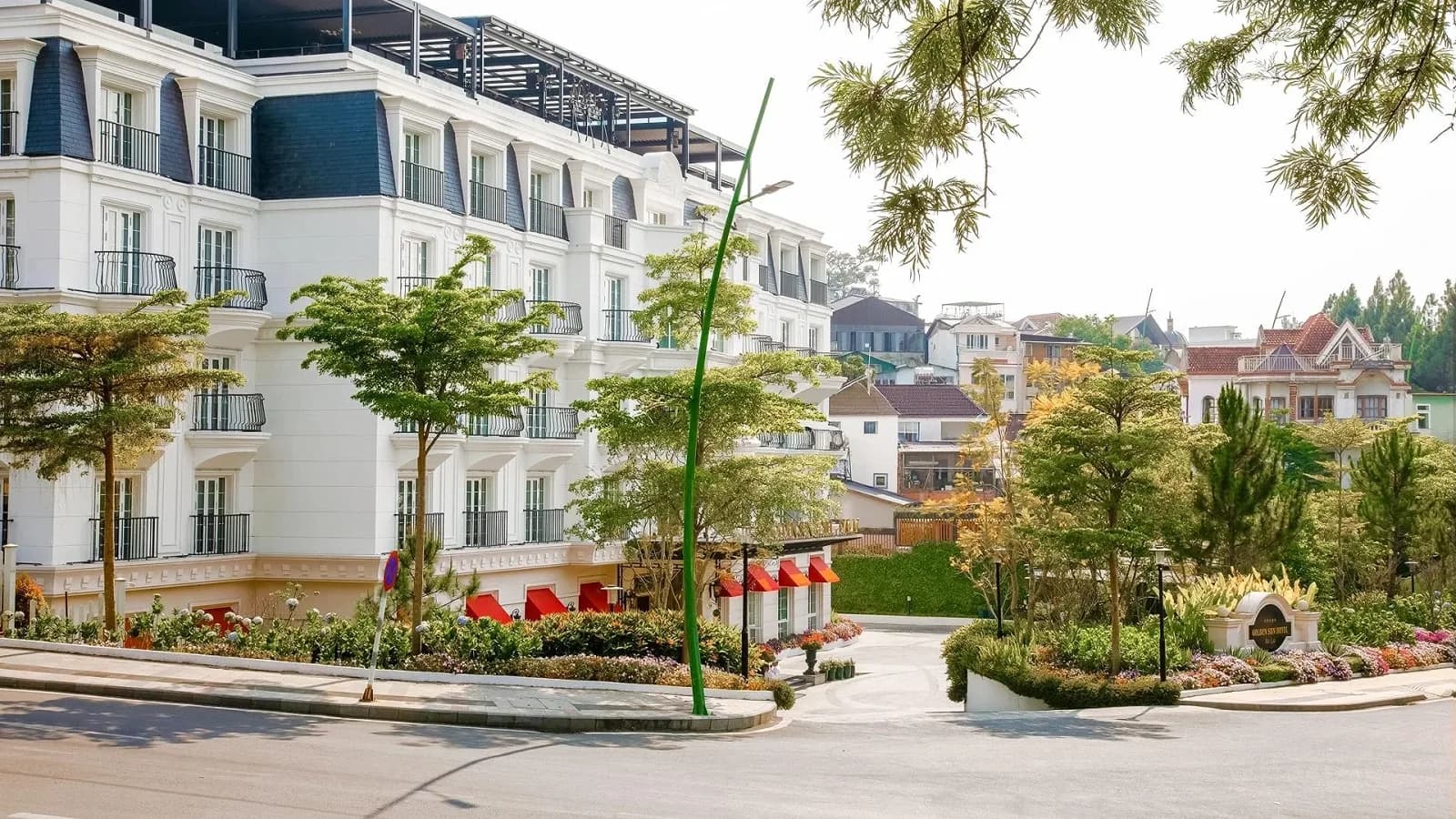 Vị trí vàng bên hồ Xuân Hương