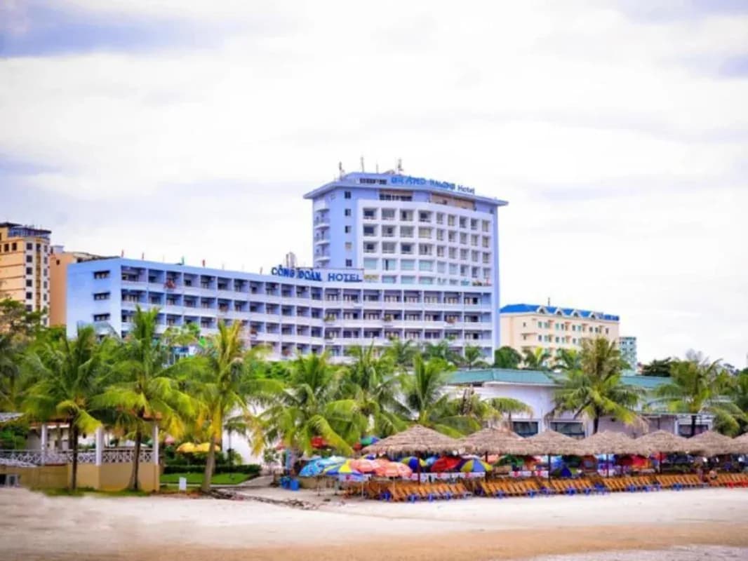Grand Halong Hotel