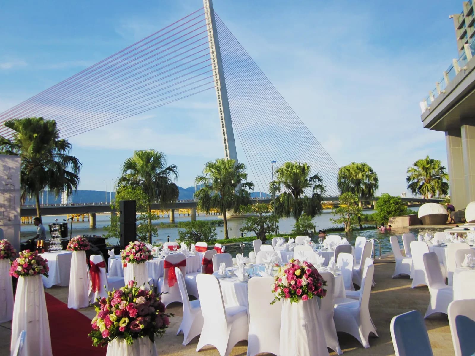 Tiệc & sự kiện bên sông Hàn