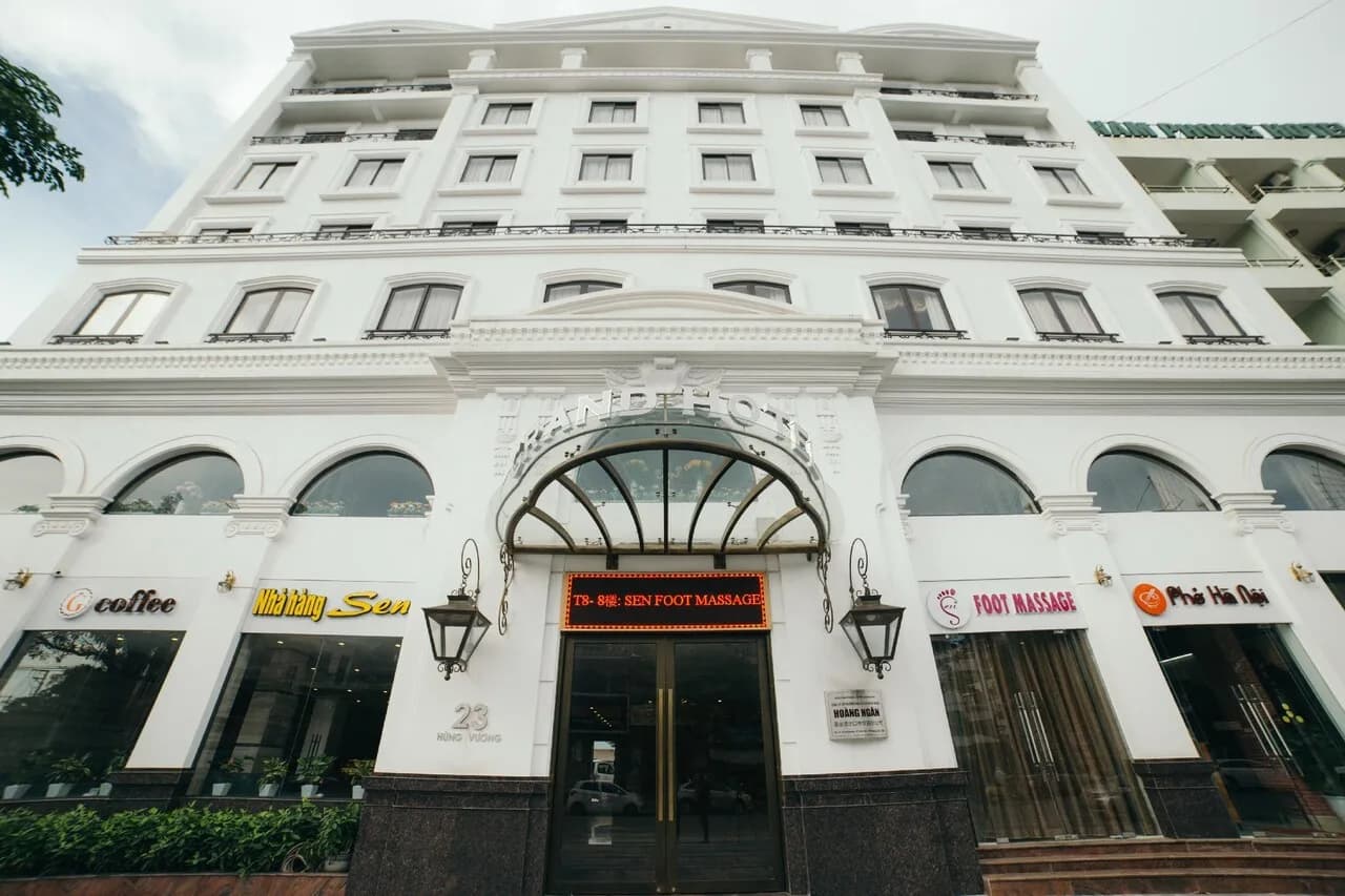 Grand Móng Cái Hotel