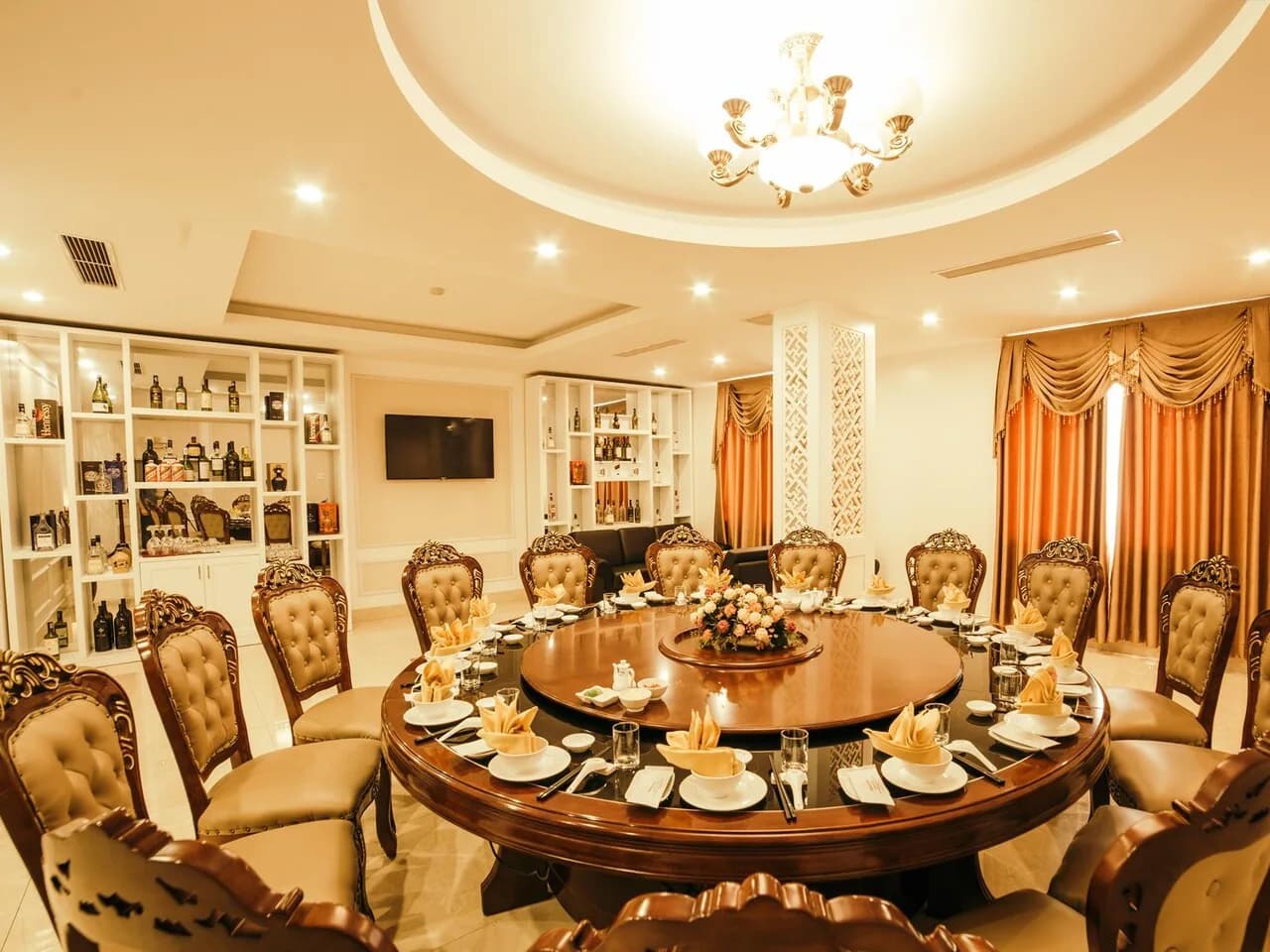 Nhà hàng Sen – ẩm thực Việt & Hoa