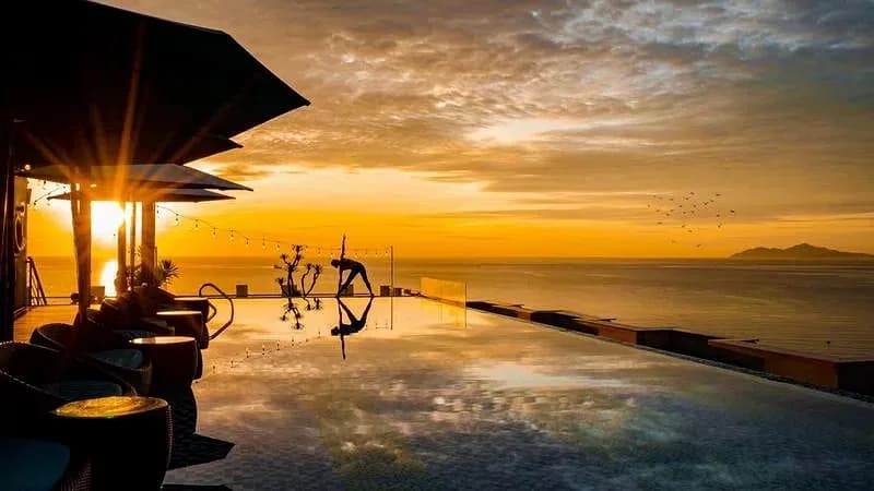 Manarola Sky Lounge