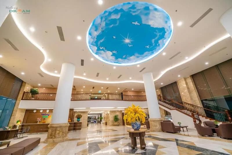 Sảnh mái vòm trời mây