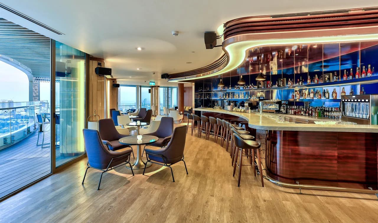 The Sail Bar – Tầng 28