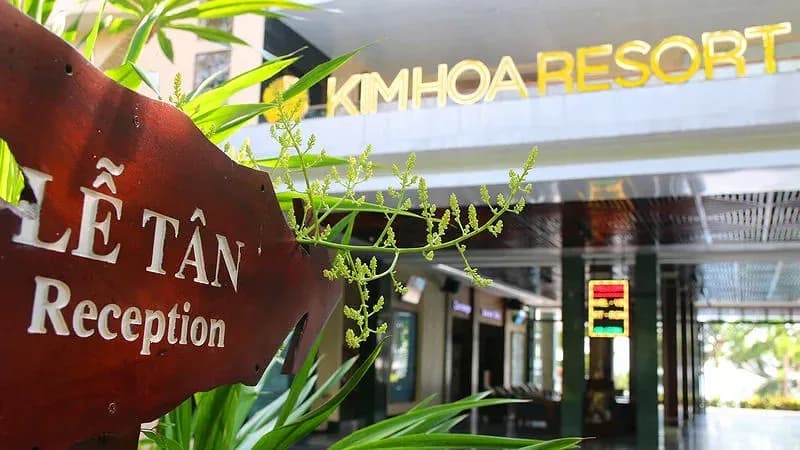 Lễ tân 24/7