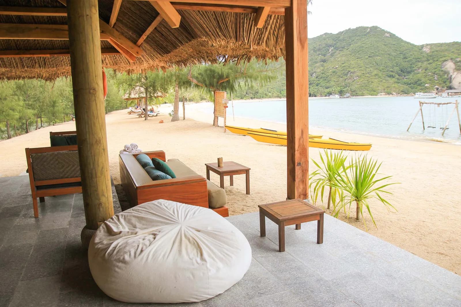 Trải nghiệm bên bờ biển