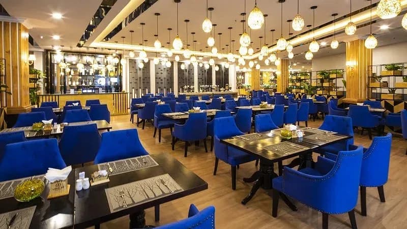 Buffet sáng hơn 100 món