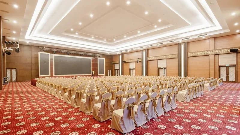 Trung tâm hội nghị Hoàng Liên