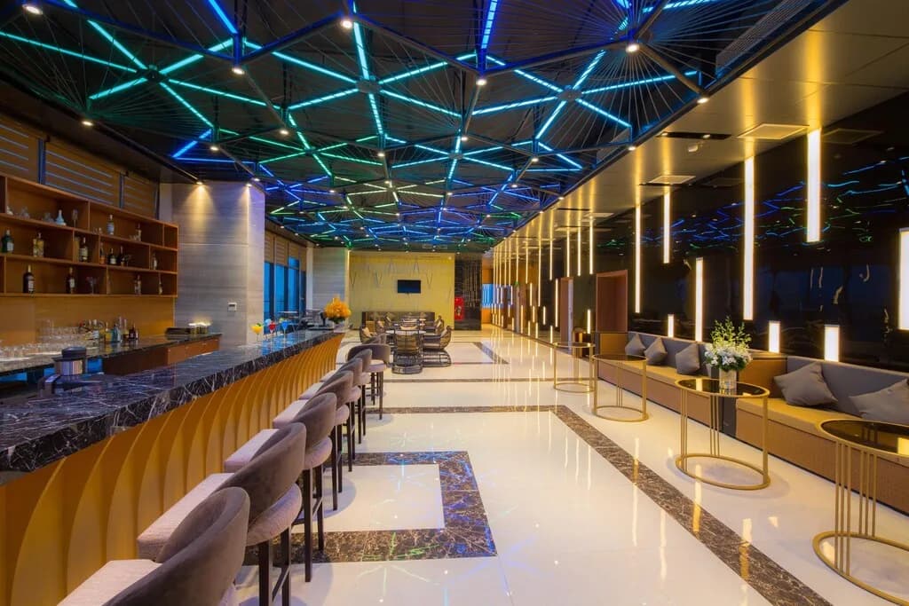 Sky Bar tầng thượng