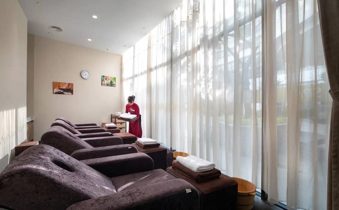Mây Spa tắm lá Dao đỏ