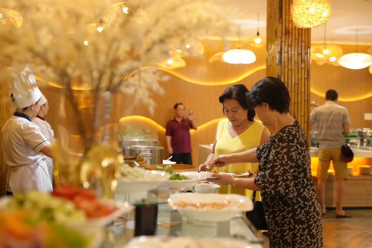 Buffet sáng phong phú