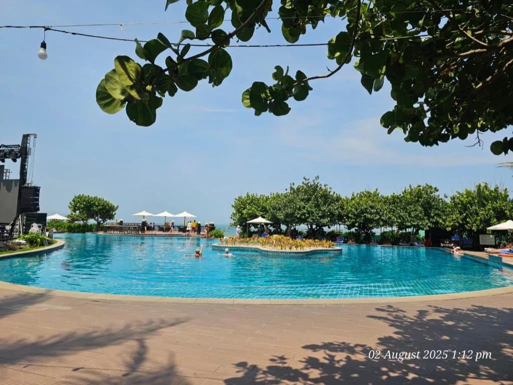 Bãi biển & hồ bơi hướng biển
