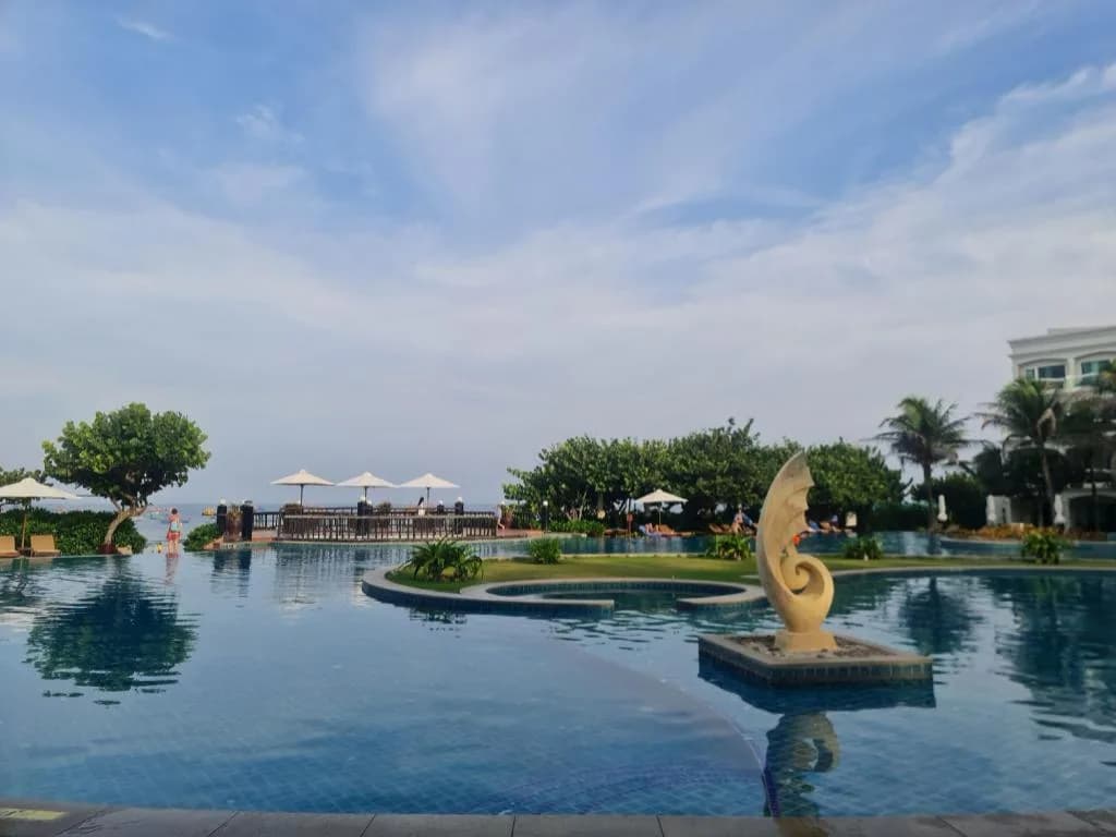 Khu hồ bơi tạo điểm nhấn