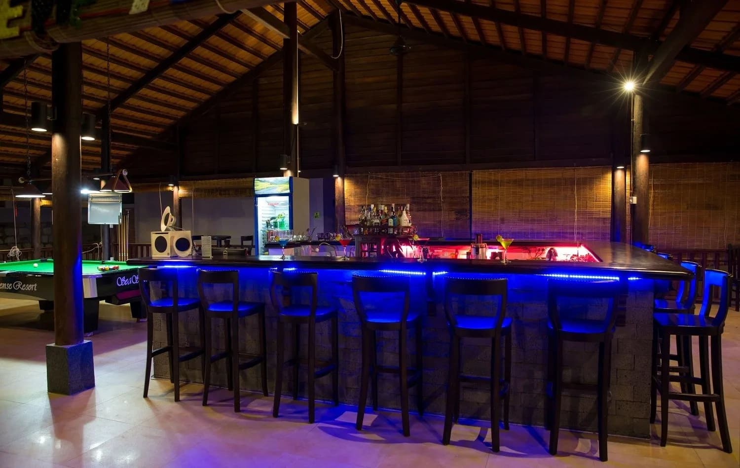 Sunset Bar & Bàn bi-a