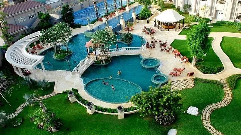 Hồ bơi phong cách châu Âu