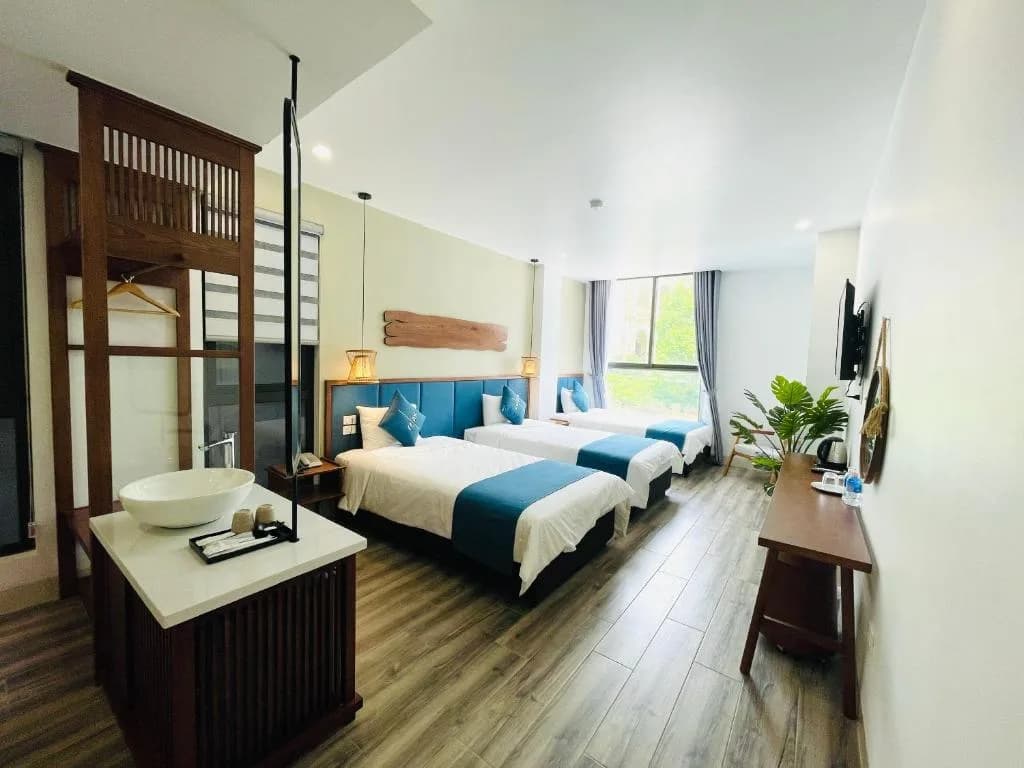 Gia đình khám phá Hạ Long
