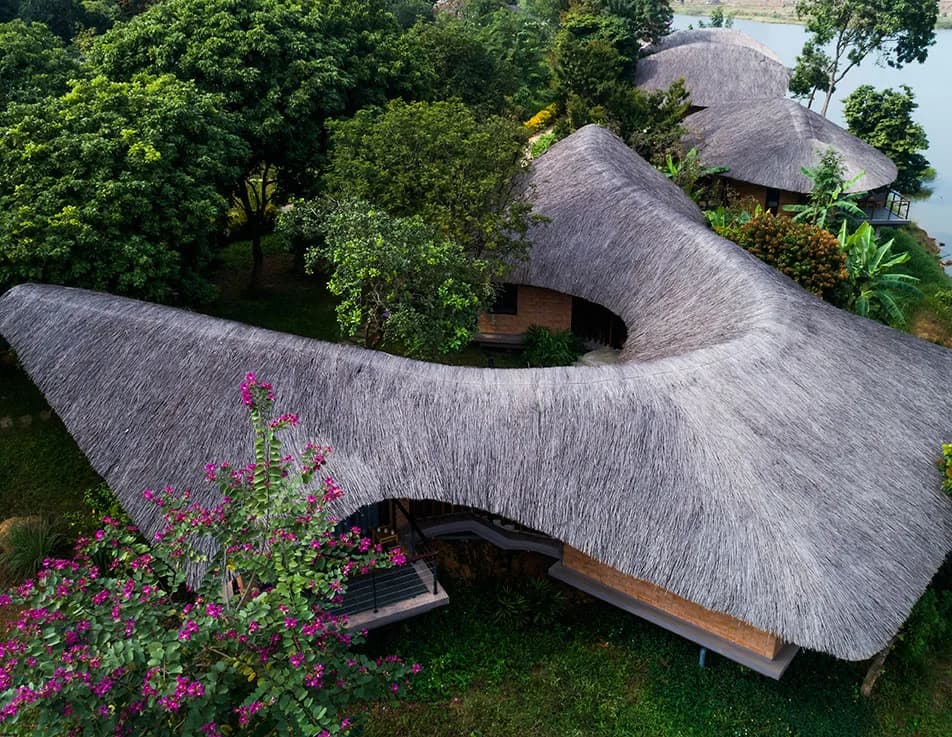 Kiến trúc nhà đất mái lá Mường