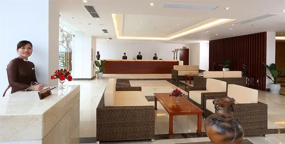 Sảnh chờ & Lễ tân 24/7