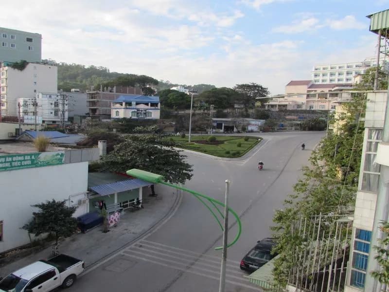 Toàn cảnh phố biển Bãi Cháy