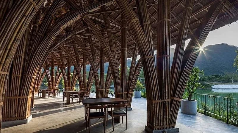 Lounge & cà phê bên hồ