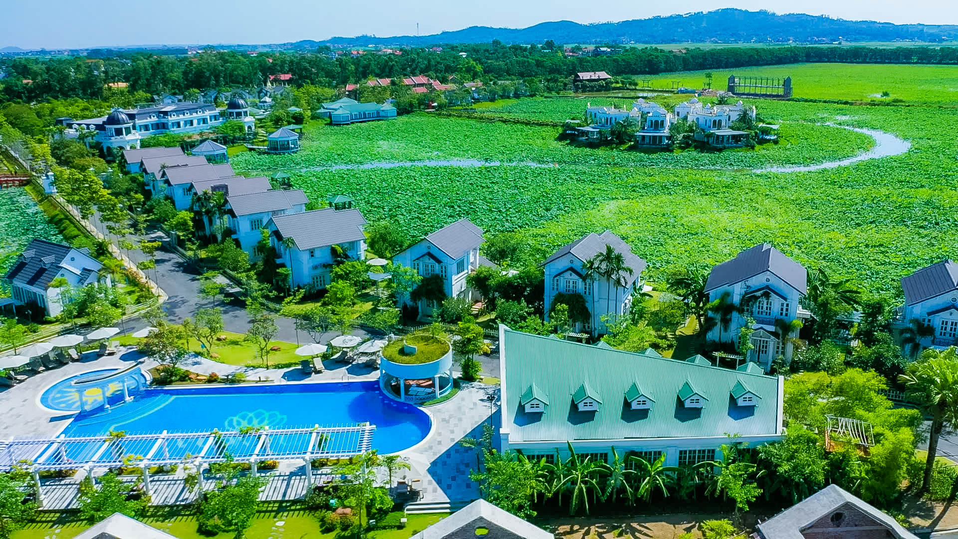 Vườn vua Resort & Villas