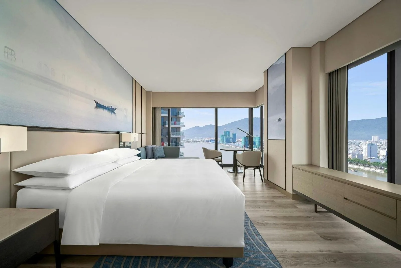 Executive Corner River View