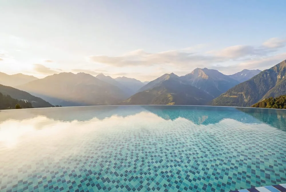DeLaMont Sapa Hotel - Hill Serenity Retreat