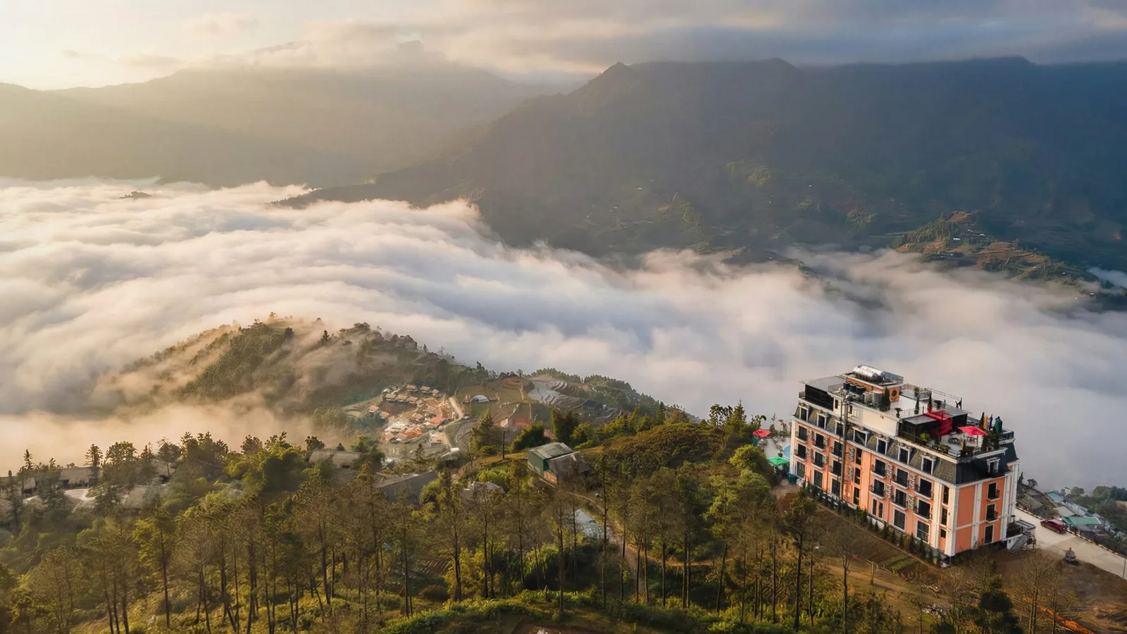 Săn mây ngay từ khách sạn