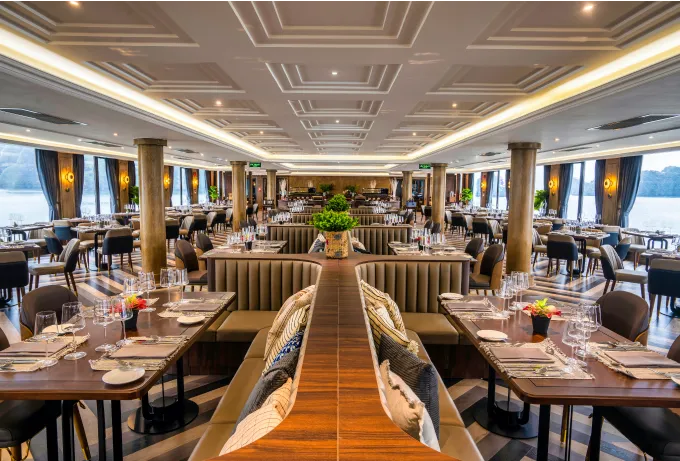 Du thuyền Ambassador Day Cruise – Nhà hàng & ẩm thực