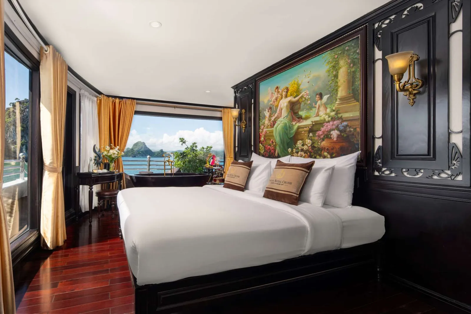 Du thuyền Athena Royal – Cabin Athena Royal Suite