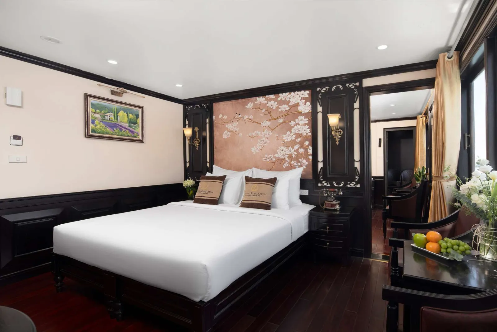 Du thuyền Athena Royal – Cabin Deluxe Family Connecting