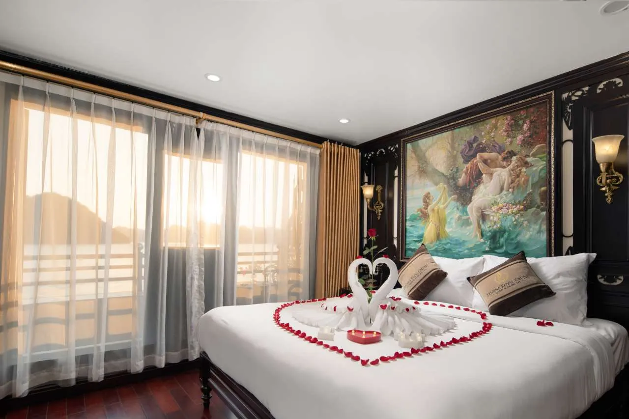 Trang trí phòng kỷ niệm miễn phí