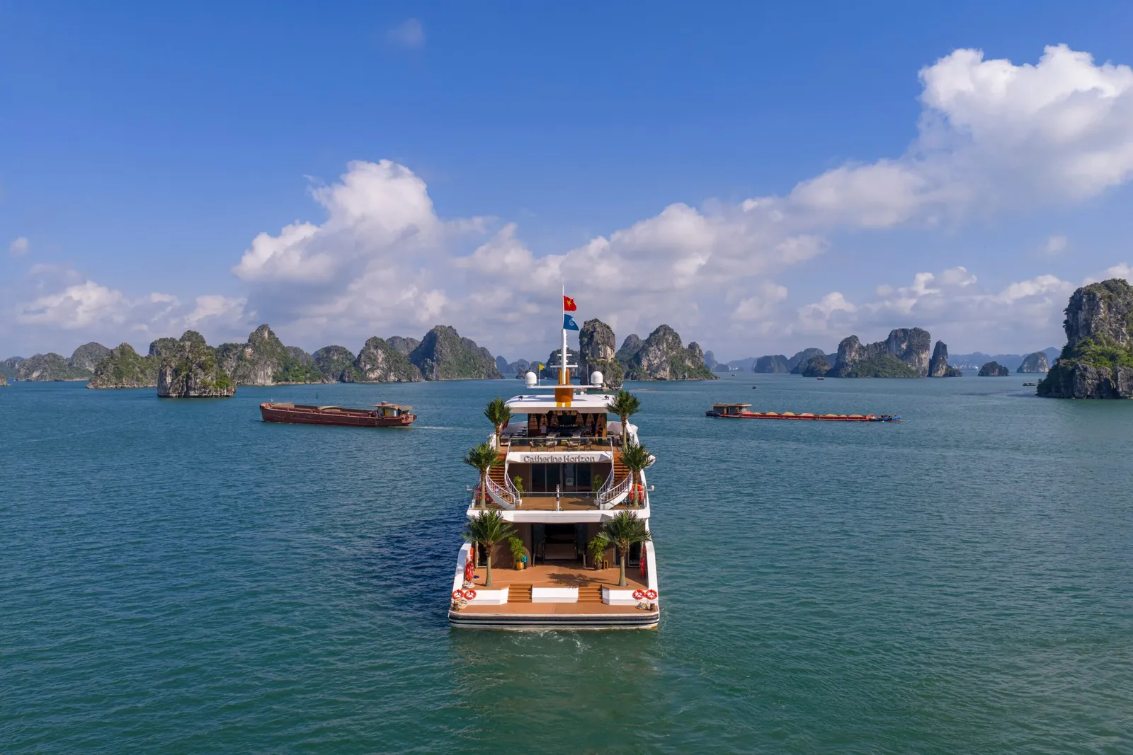 Du thuyền Catherine Horizon – Du thuyền 2