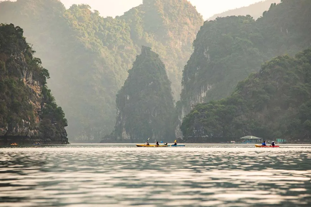 Kayak, bơi ở đầm Áo Ếch