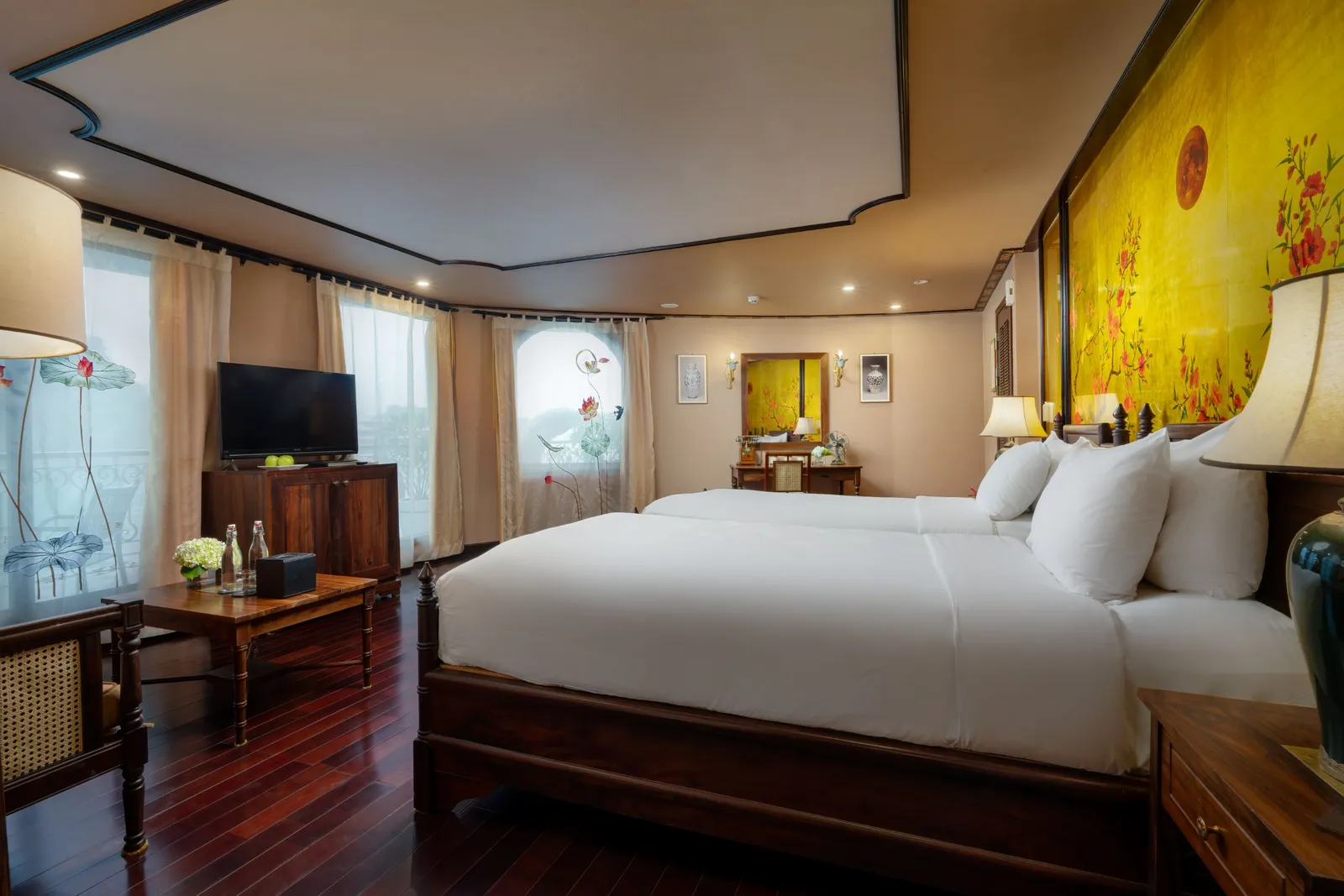 Du thuyền Indochine Lan Hạ – Cabin Executive Suite
