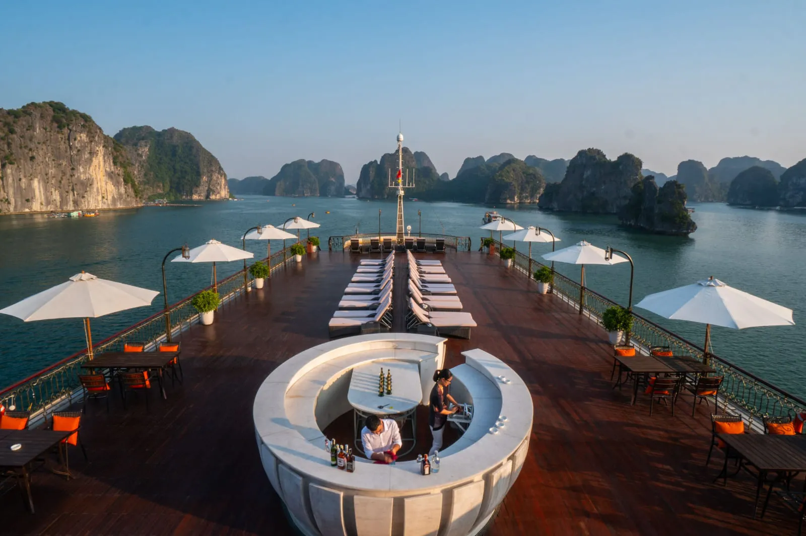 Du thuyền Indochine Lan Hạ – Tiện ích