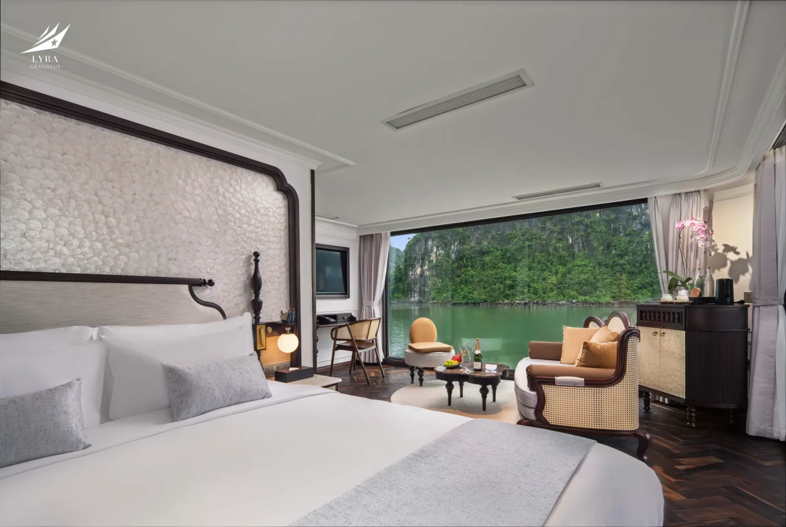 Du thuyền Lyra Grandeur – Cabin La Suite de Lyra