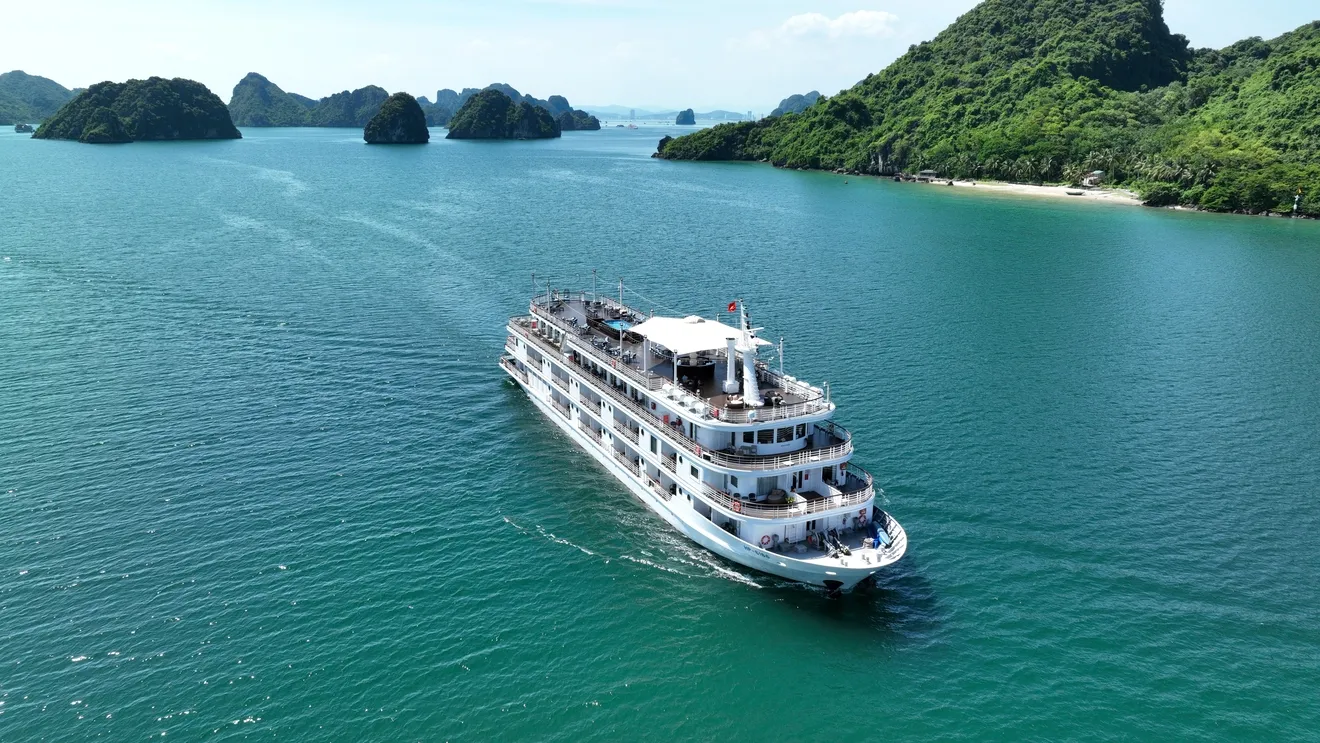Du thuyền Paradise Grand – Du thuyền 2