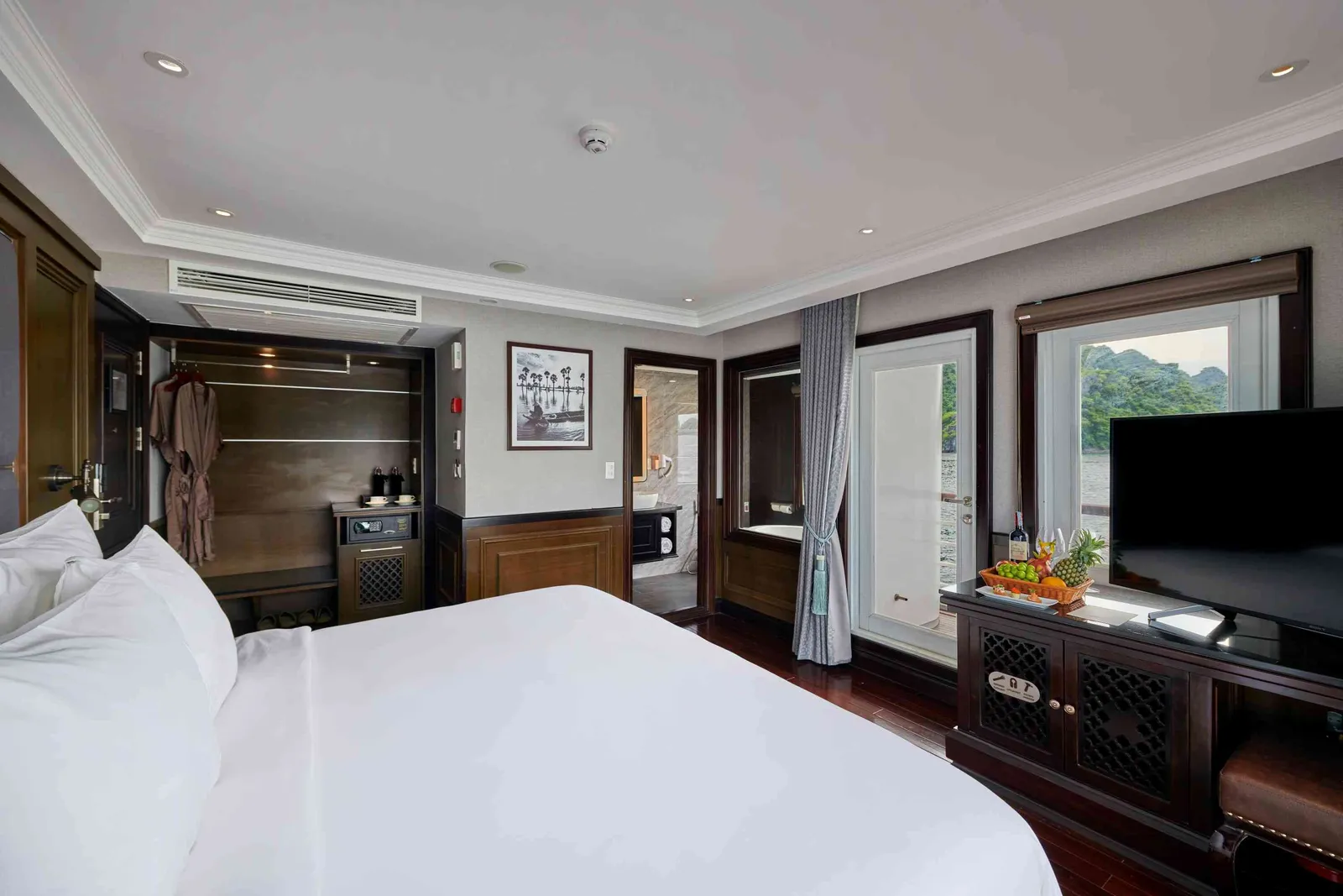 Du thuyền Paradise Grand – Cabin Grand Balcony Suite