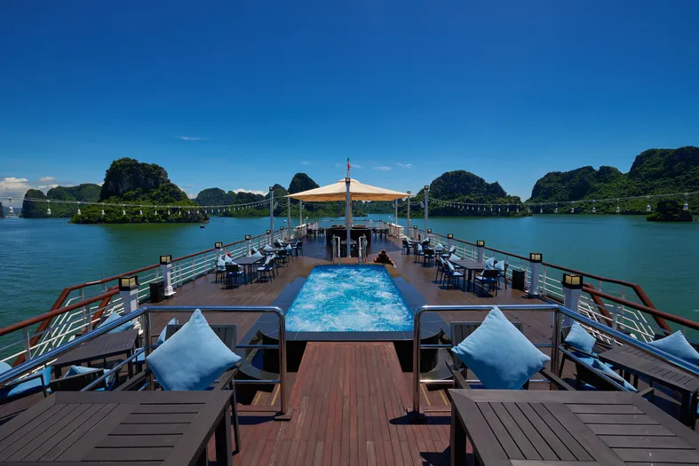 Du thuyền Paradise Grand – Tiện ích 2